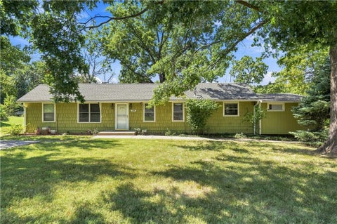 Photo of 3108 S 47th Street, Kansas City, KS 66106 (MLS # 2640964)
