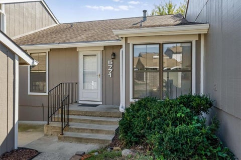 Photo of 5771 N Anita Avenue, Kansas City, MO 64151 (MLS # 2646199)