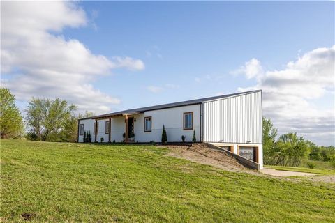 Photo of 7492 County Road 64 Road, Savannah, MO 64485 (MLS # 2615913)