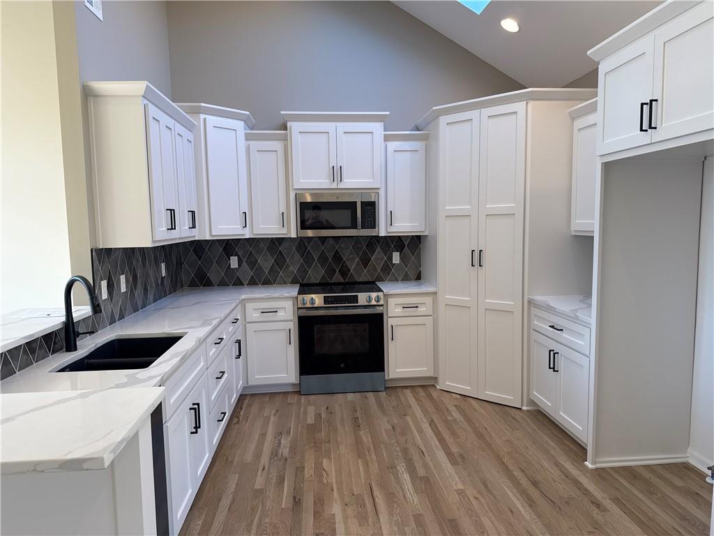 8580 NW 75th Terrace