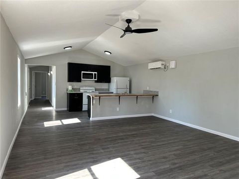 1822 S Hawthorne Avenue Independence MO 64052