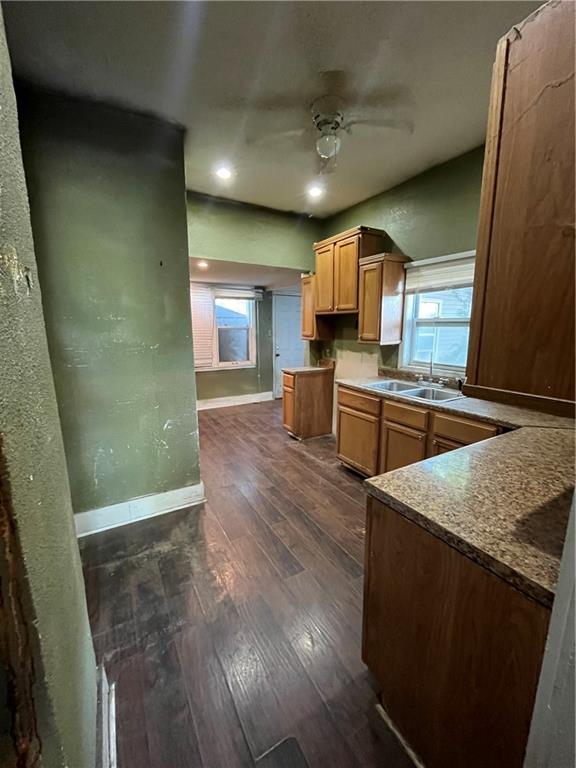 St Joseph, Missouri 64501, United States, 2 Bedrooms Bedrooms, ,2 BathroomsBathrooms,Residential,Active,210958