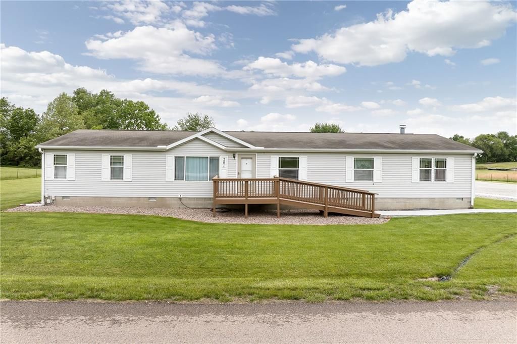 Photo of 201 N Willis Street, Hamilton, MO 64644 (MLS # 2618602)