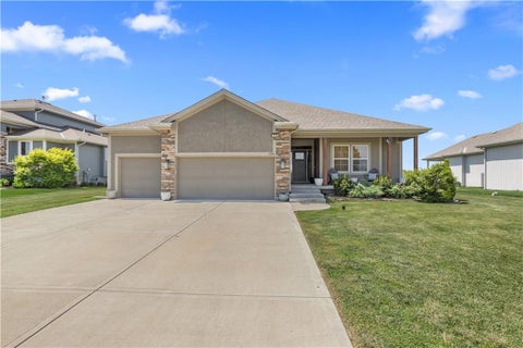 Photo of 4904 N 126th Street, Kansas City, KS 66109 (MLS # 2629441)