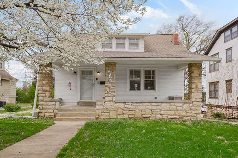 Photo of 5306 Charlotte Street, Kansas City, MO 64110 (MLS # 2614051)