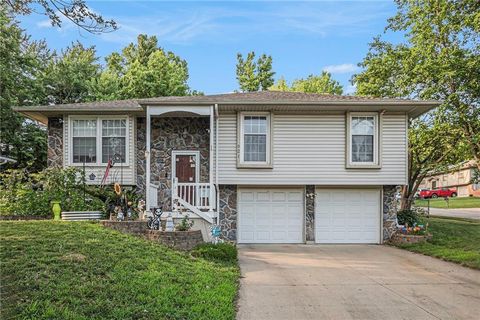 921 NE Locust Drive, Blue Springs, MO 64014 - MLS#: 2593021
