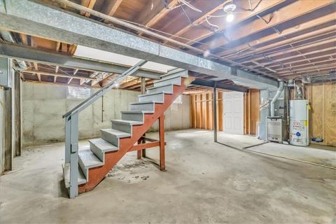 Tiny photo for 425 Maple Street, Liberty, MO 64068 (MLS # 2599304)