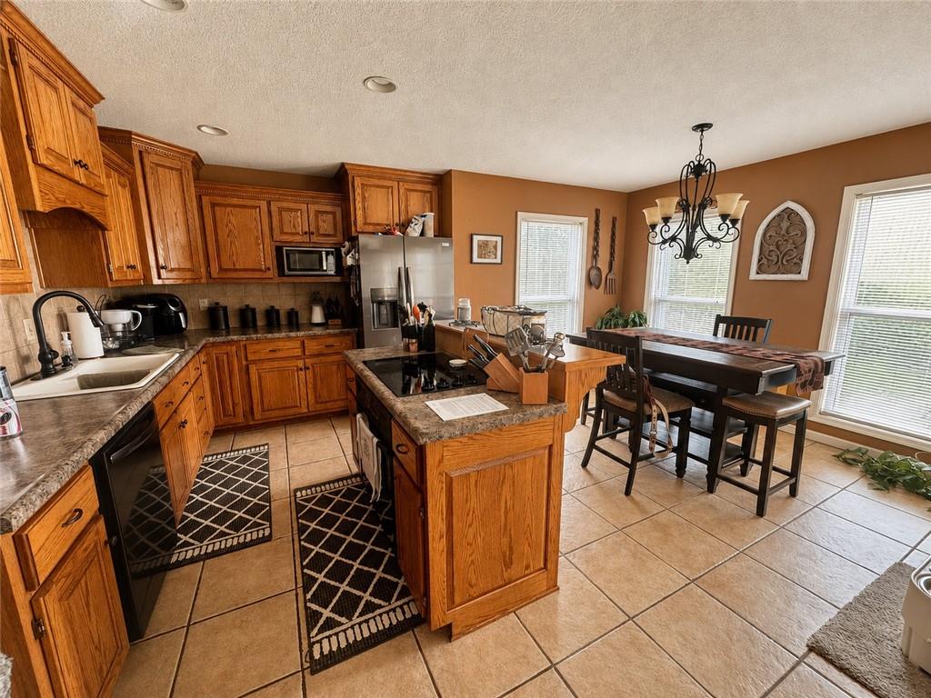12338 Crestview Drive