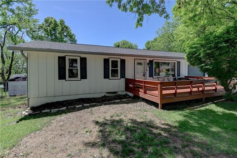 Photo of 8201 E 110th Street, Kansas City, MO 64134 (MLS # 2616427)