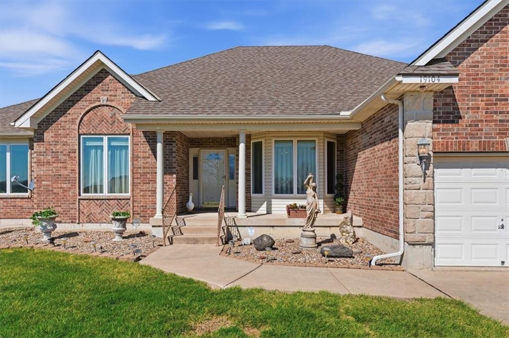 19104 Autumn Lane