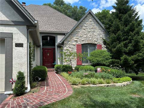 Photo of 5408 W 97TH Circle, Overland Park, KS 66207 (MLS # 2617531)