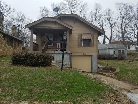 4676 E 37th Terrace, Kansas City, MO 64128 - #: 2566238