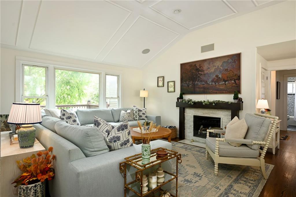 3305 W 71st Street