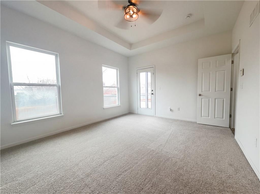 560 E Mockingbird Street