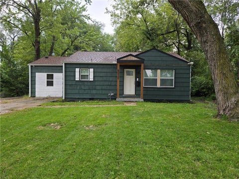 Photo of 8630 James A. Reed Road, Raytown, MO 64138 (MLS # 2645020)