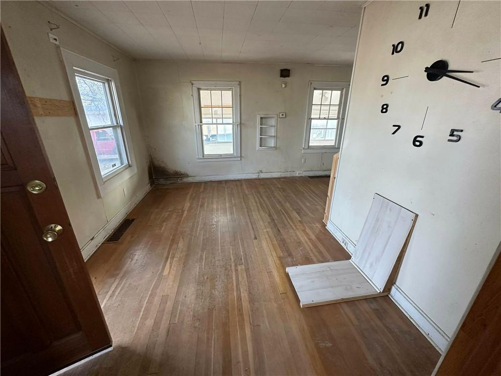 5034 N Chelsea Avenue