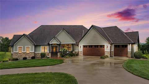 Photo of 3 Mission Hills Drive, St Joseph, MO 64507 (MLS # 2637671)