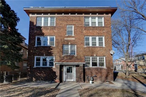 206 W 34th Street Kansas City MO 64111