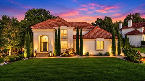 Photo of 12707 Woodson Street, Overland Park, KS 66209 (MLS # 2645238)