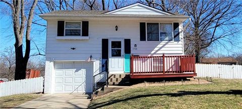 1715 N Viking Drive Independence MO 64058