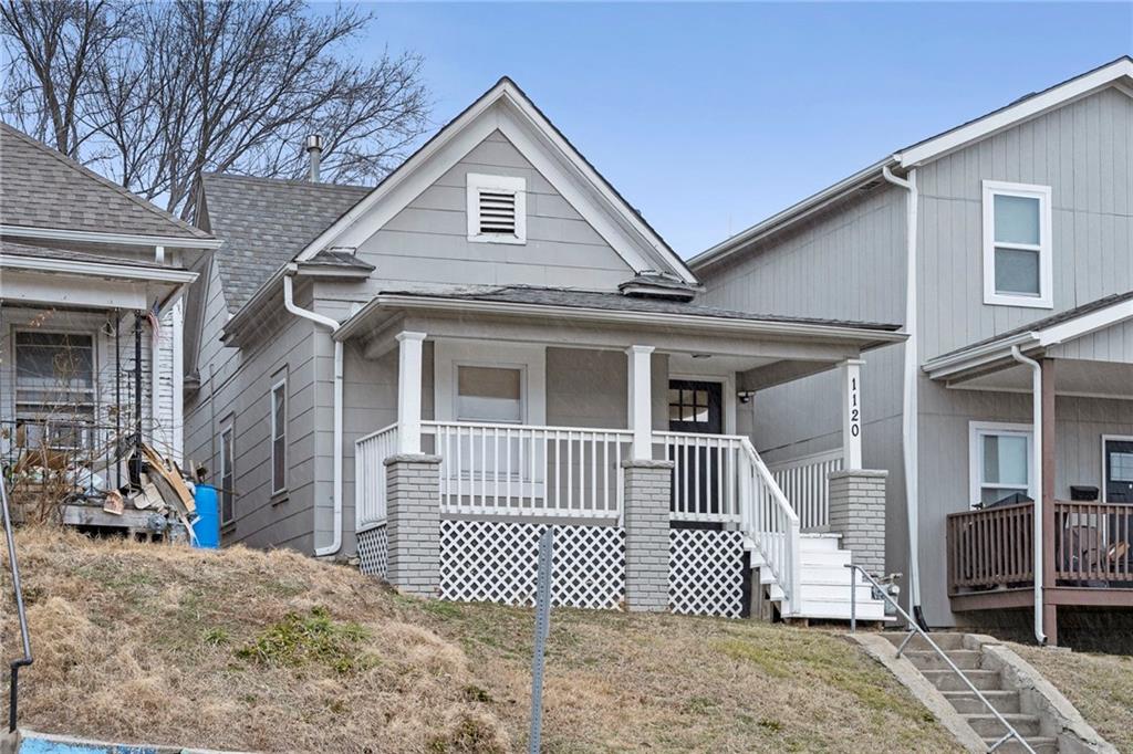 1120 Splitlog Avenue