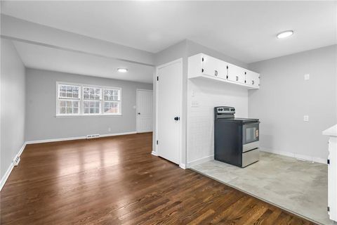 Tiny photo for 819 S Main Street, Liberty, MO 64068 (MLS # 2605570)