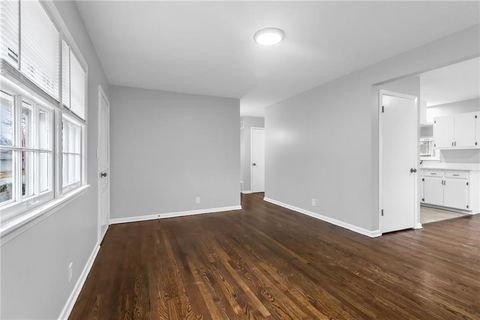 Tiny photo for 819 S Main Street, Liberty, MO 64068 (MLS # 2605570)