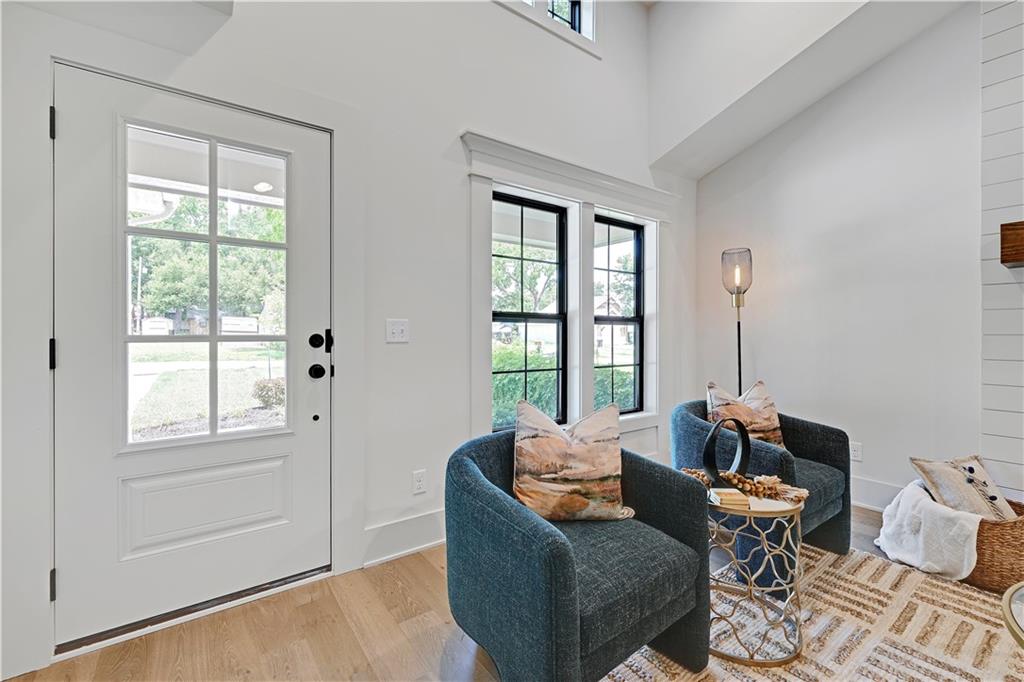 19 E 78th Terrace