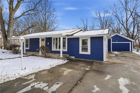 511 E Sheridan Street, Olathe, KS 66061 - MLS#: 2597041