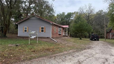 13038 E Minnie Ball Road Nevada MO 64772