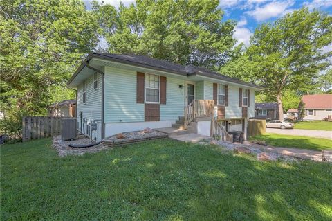 119 W Brentwood Drive Belton MO 64012