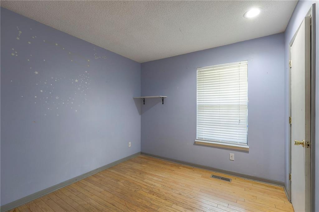 119 W Brentwood Drive