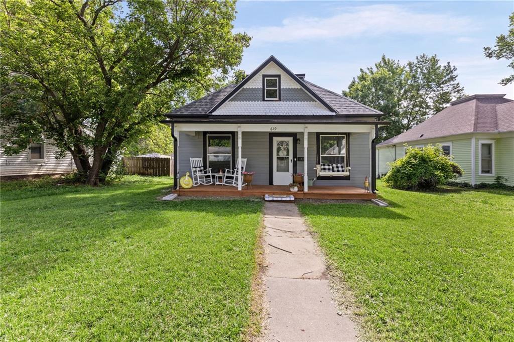 Photo of 619 N Main Street, Ottawa, KS 66067 (MLS # 2623652)