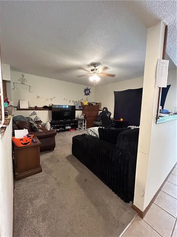 727 A & B Kiowa Street