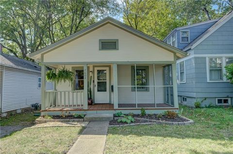 7602 Pennsylvania Avenue, Kansas City, MO 64114 - #: 2578672