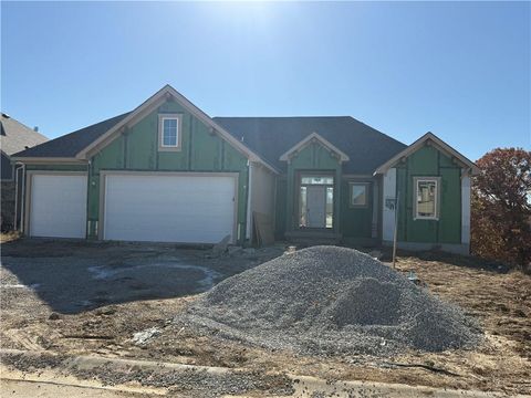 13715 NW 70th Street Parkville MO 64152