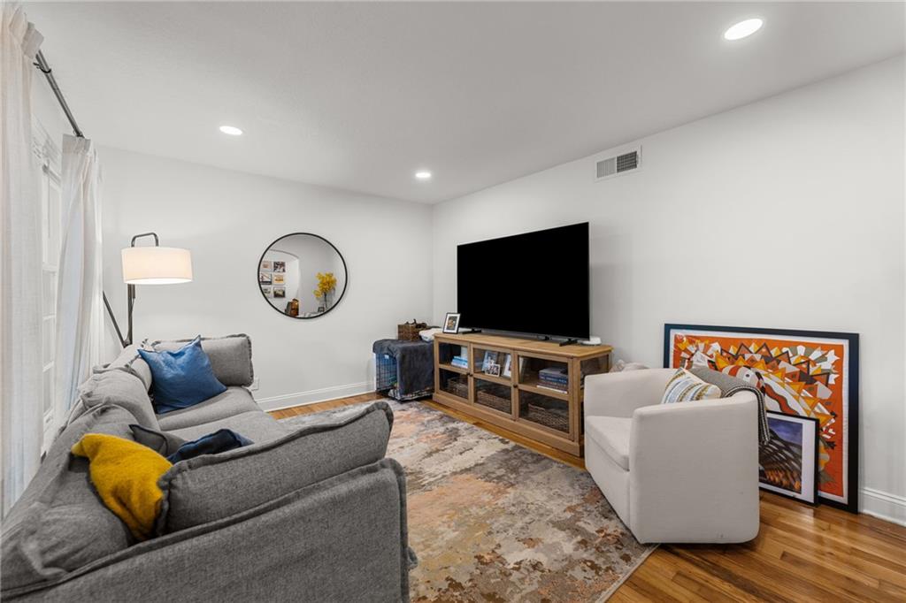 3231 Somerset Drive