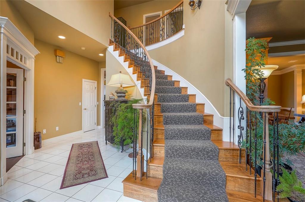 4512 Ironhorse Drive