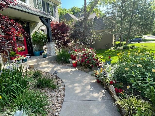 4512 Ironhorse Drive