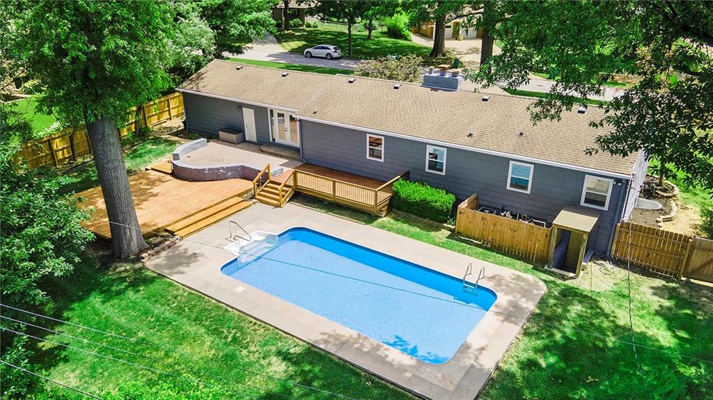 9440 Manor Road