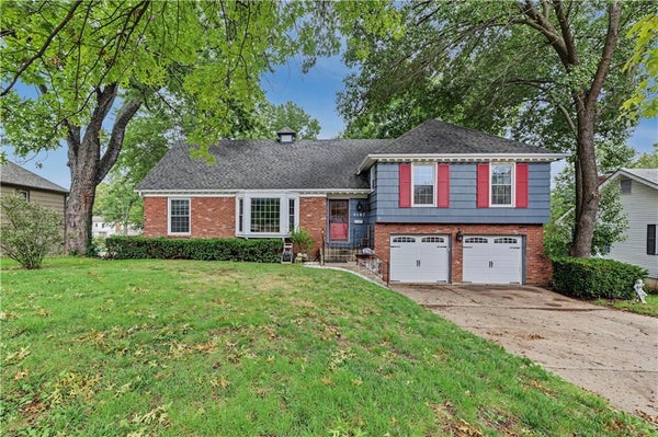 9147 WESTBROOKE DR, OVERLAND PARK, KS 66214 - Image 949d559bae269916fbdef23759dfec4e/1507739937