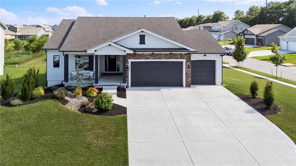 19013 W 188th Terrace