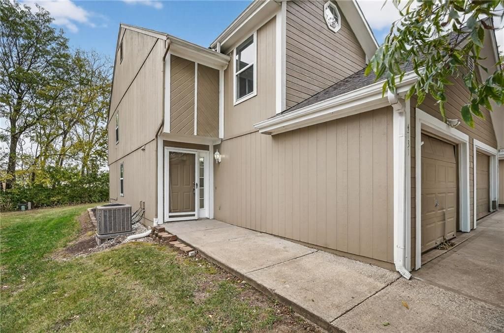 Photo of 4731 HADEN Court, Kansas City, MO 64136 (MLS # 2607746)