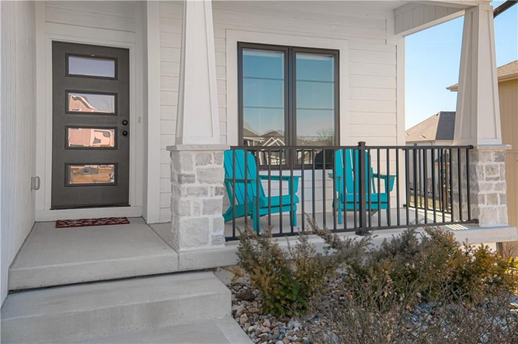 Photo of 1829 Green Meadow Drive, Liberty, MO 64068 (MLS # 2597347)