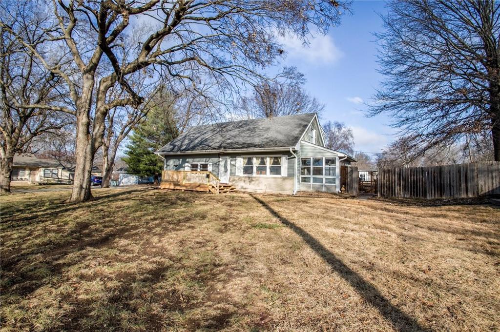 1705 SW Mcathur Street