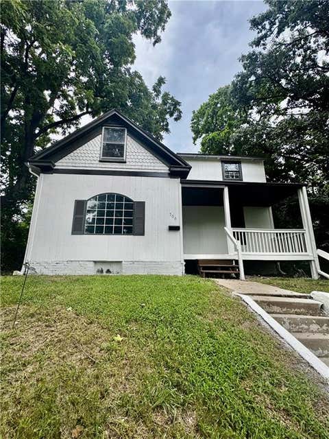 Photo of 605 Harmon Street, St Joseph, MO 64504 (MLS # 2635384)