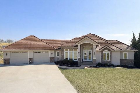 MLS: 2606426