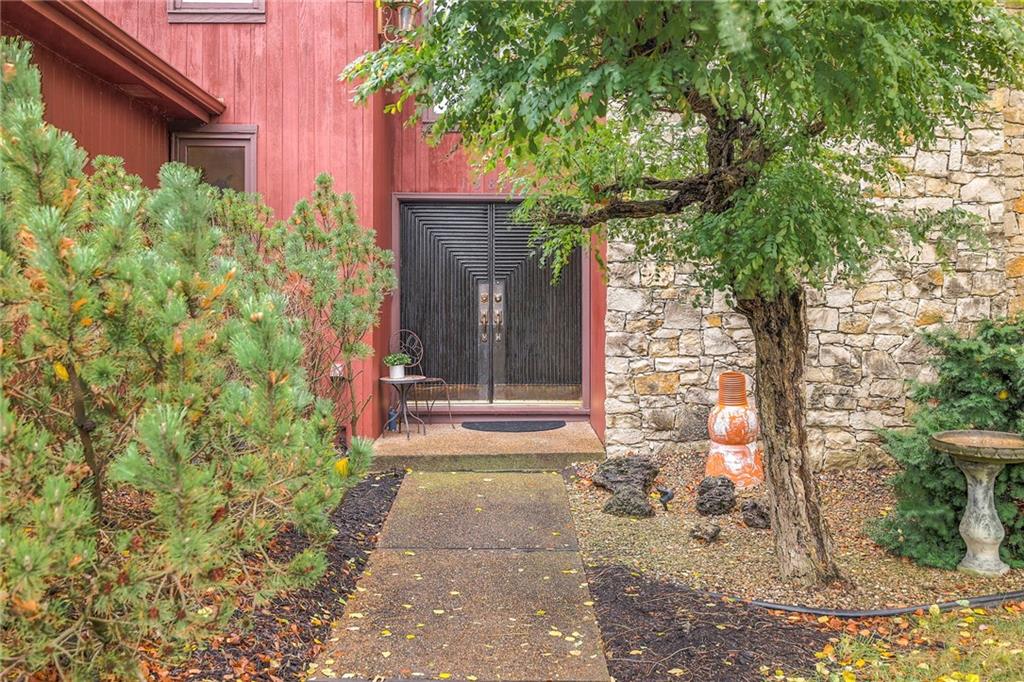 13801 Fontana Street