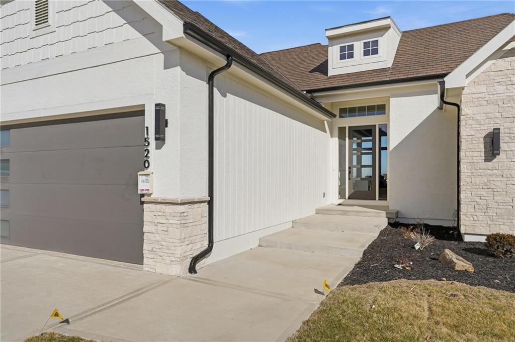 1520 NE Stewart Place