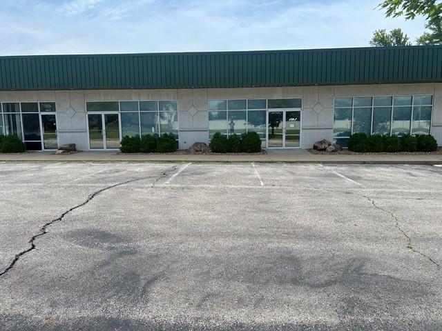 450 N Iowa Street